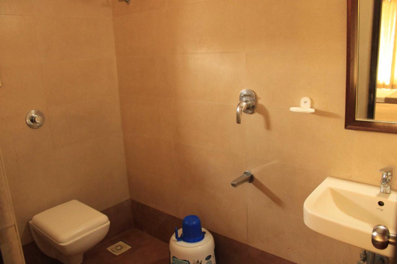 Hotel Venkadaramana Tower - Friendliness & Cleanliness Room Кумбаконам Экстерьер фото